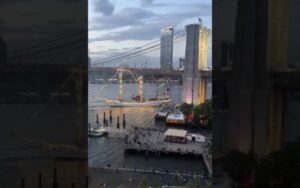 Mexican Navy Ship Strikes Brooklyn Bridge, Leaves 2 Dead and 22 Injured